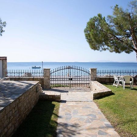 Seaside Haven Kineta Villa Екстериор снимка