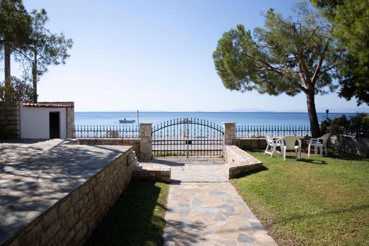 Seaside Haven Kineta Villa Екстериор снимка