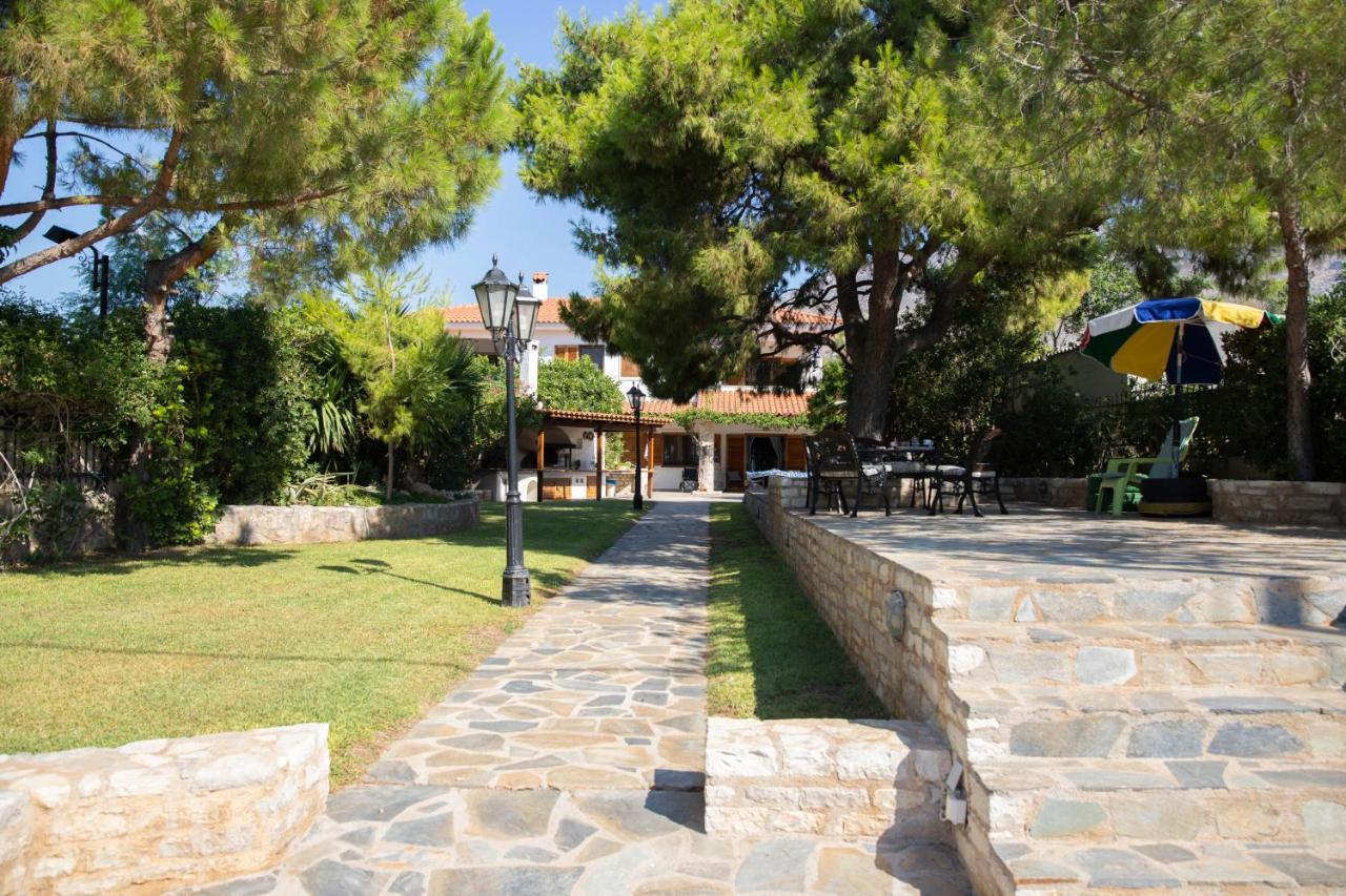 Seaside Haven Kineta Villa Екстериор снимка