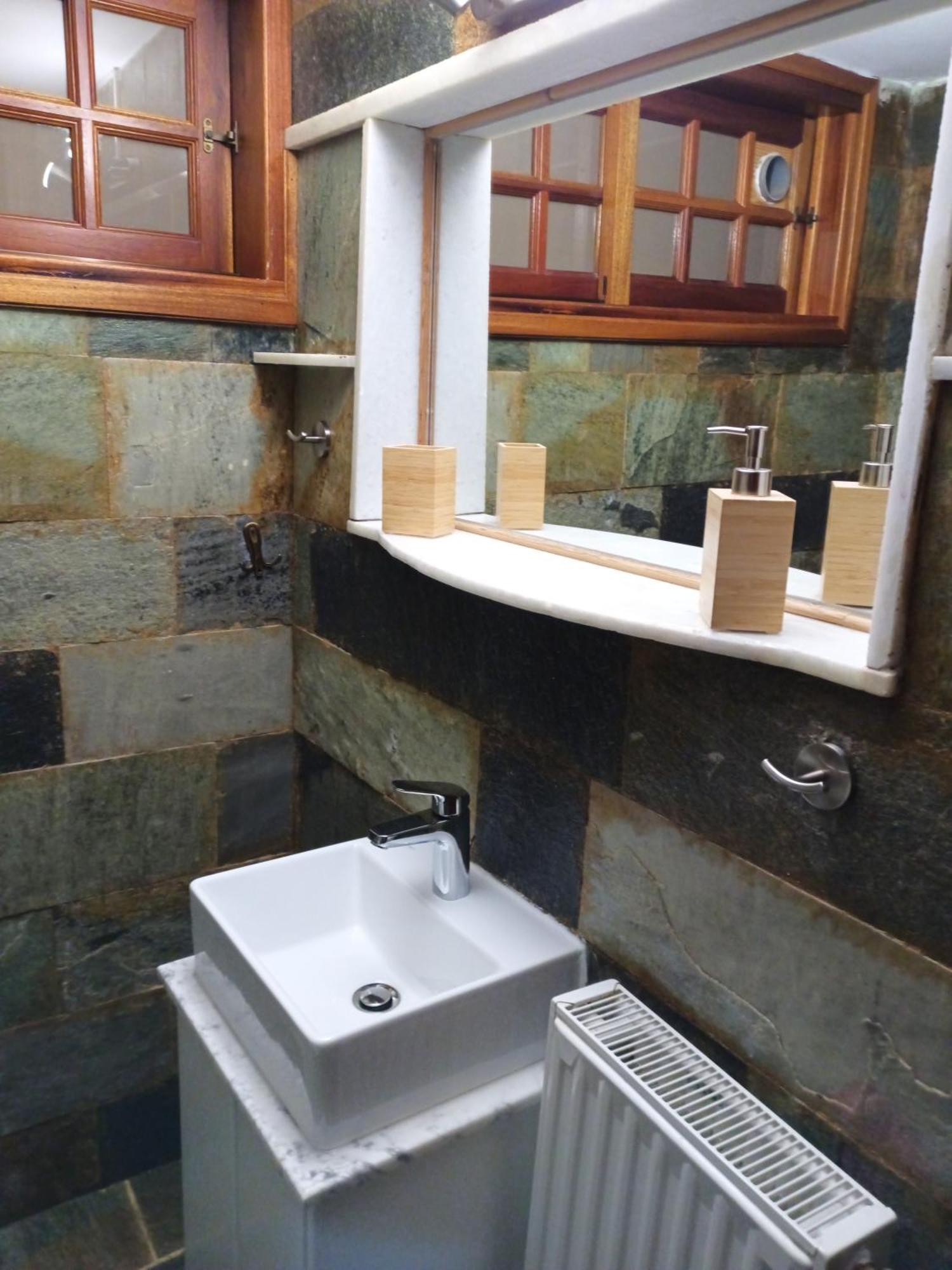 Seaside Haven Kineta Villa Екстериор снимка