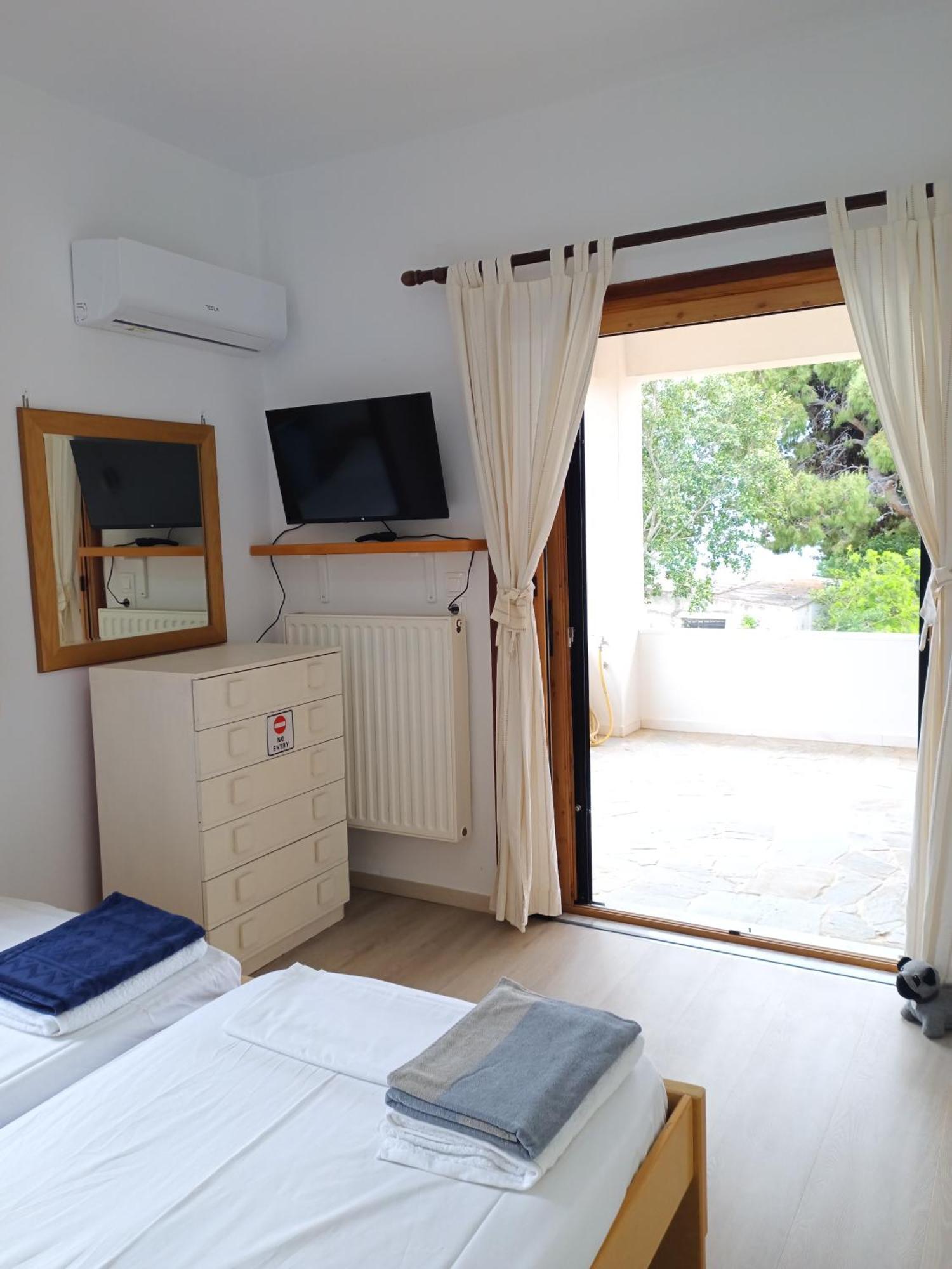Seaside Haven Kineta Villa Екстериор снимка